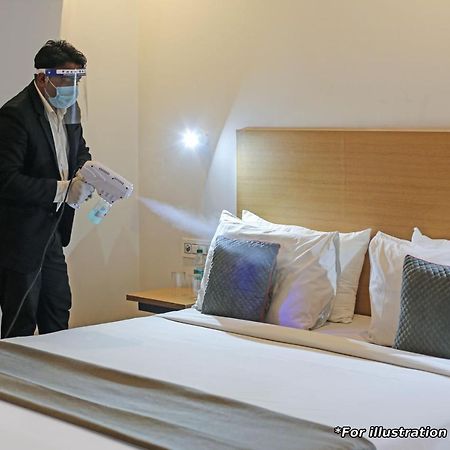 Oyo 23368 Boutique Hotel Paragon New Delhi Ngoại thất bức ảnh