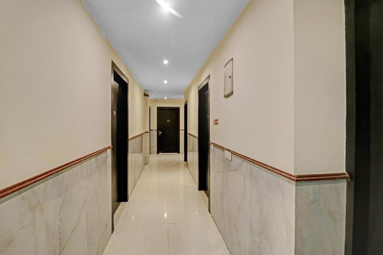 Oyo 23368 Boutique Hotel Paragon New Delhi Ngoại thất bức ảnh
