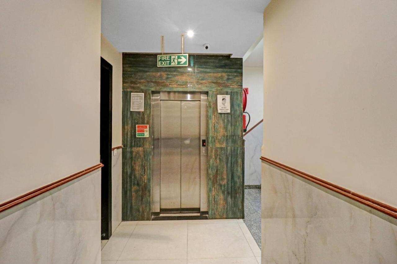 Oyo 23368 Boutique Hotel Paragon New Delhi Ngoại thất bức ảnh