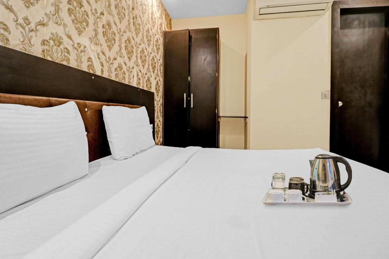Oyo 23368 Boutique Hotel Paragon New Delhi Ngoại thất bức ảnh