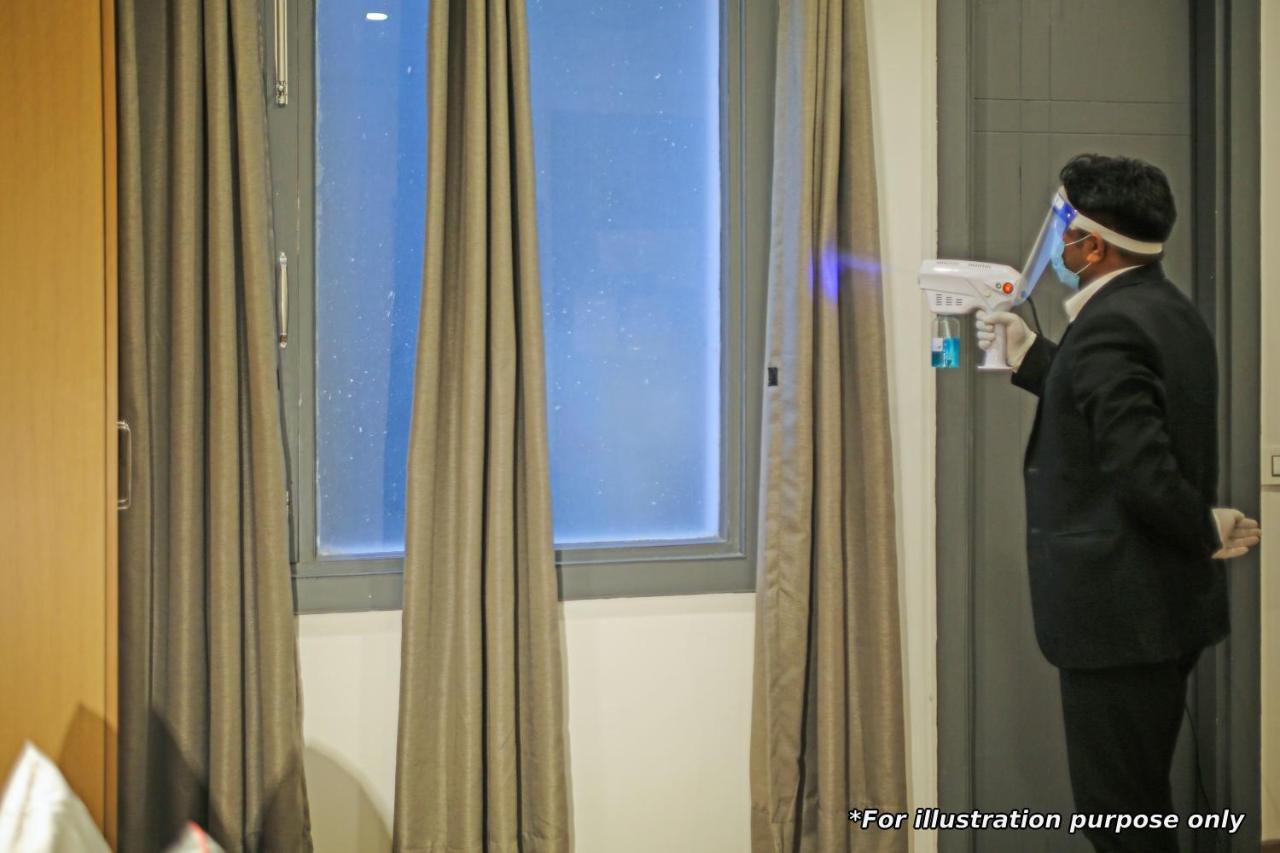 Oyo 23368 Boutique Hotel Paragon New Delhi Ngoại thất bức ảnh